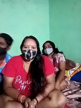 LoveOnStream from StripChat is Freechat