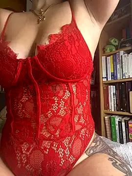 Luccreccia_ from StripChat