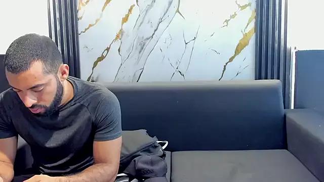 luciano_conti from StripChat is Freechat