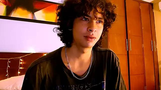 lukky_luciano from StripChat is Freechat