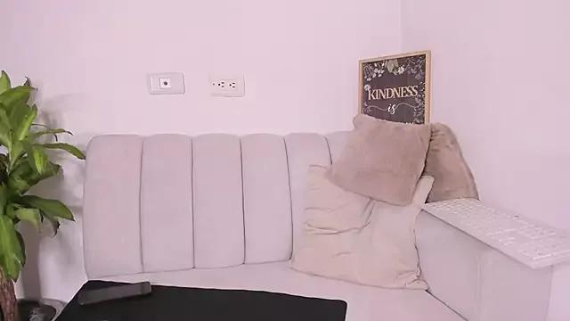 lulu_rrussell from StripChat