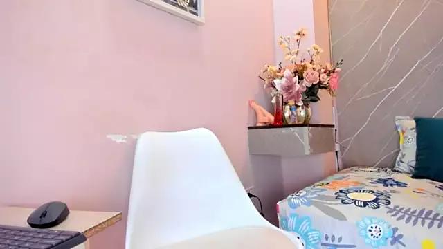 lulu_russel from StripChat
