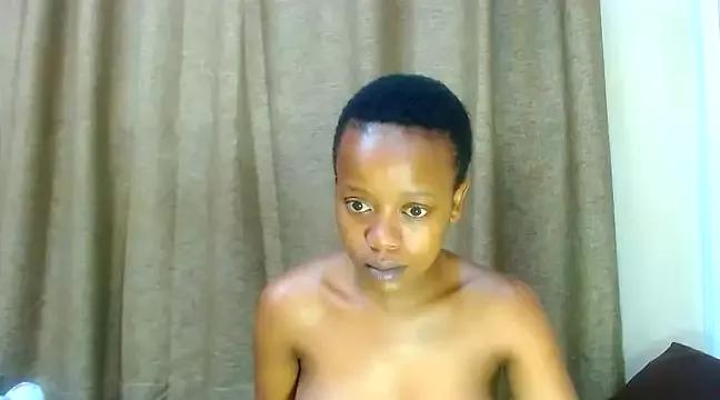 LuluAfricaa from StripChat