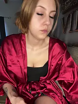 Luna1114 from StripChat is Freechat