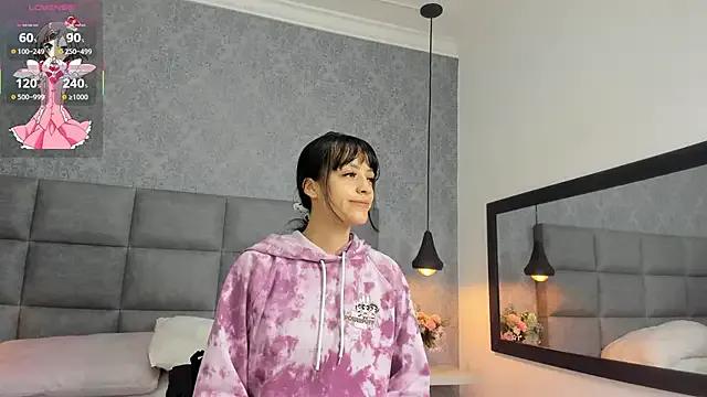 Luna_Bella3 from StripChat is Freechat