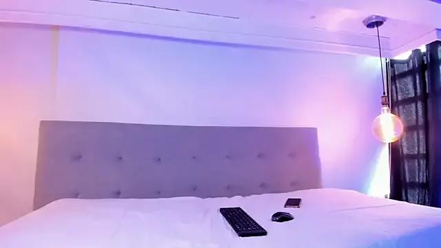 Luna_Claire from StripChat is Freechat