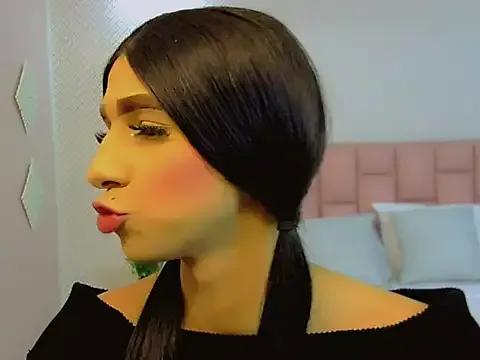 Luna_LaFontaine from StripChat is Freechat