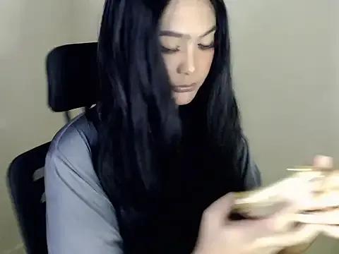 Luna_lulo from StripChat is Freechat