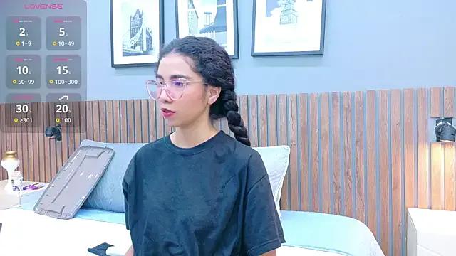 luna_roja25 from StripChat is Freechat
