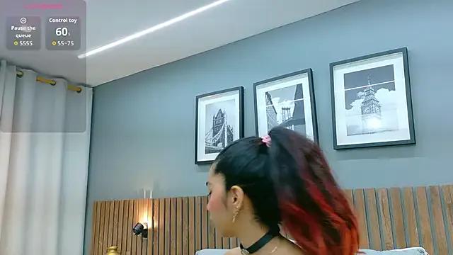 luna_roja25 from StripChat is Freechat