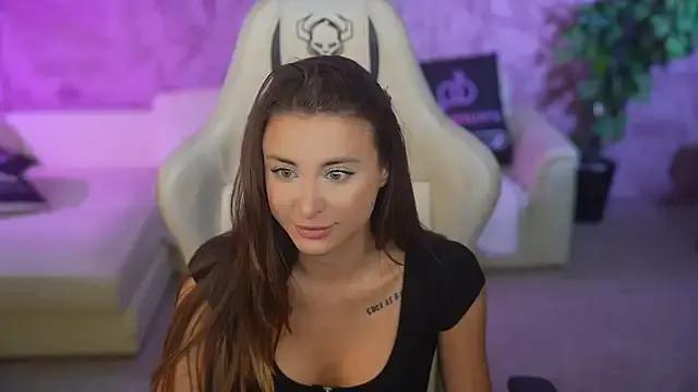 Luna_secretgirl from StripChat is Freechat