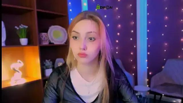 luna_tin from StripChat is Freechat