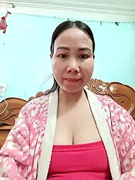 Lunaa205 from StripChat is Freechat