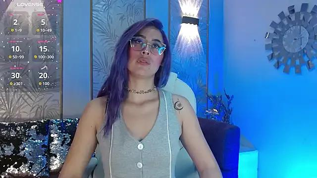 LunaaGrey_ from StripChat is Freechat