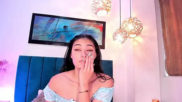 LunaAspen_ from StripChat is Freechat