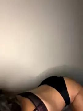 LunaBby13 from StripChat