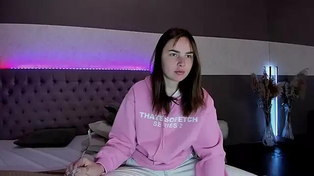 LunaHeadly from StripChat is Freechat