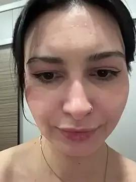 lunalovelee from StripChat is Freechat