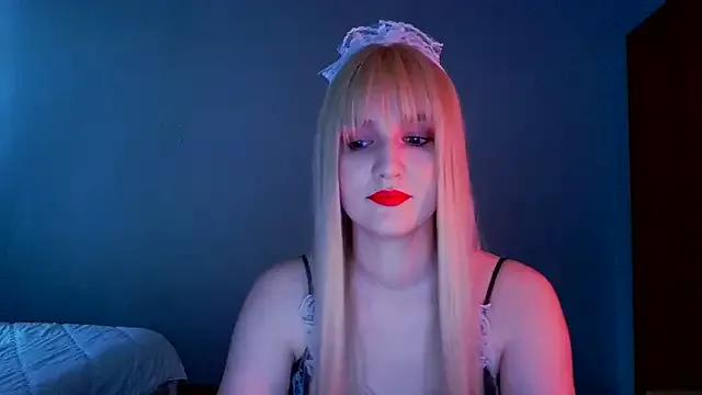 LunaLoverx from StripChat is Freechat