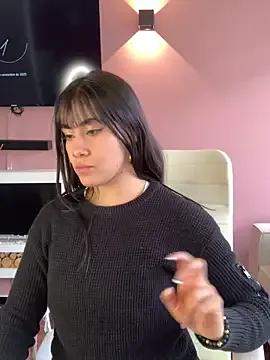 LunaMartinez_Pink from StripChat is Freechat