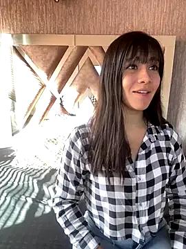 LunaMartinez_Pink from StripChat is Freechat