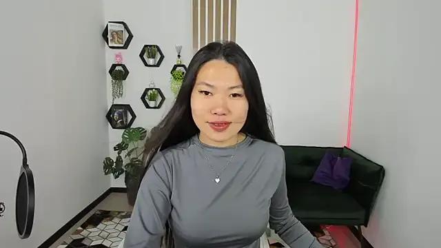 LunaPurrr from StripChat is Freechat