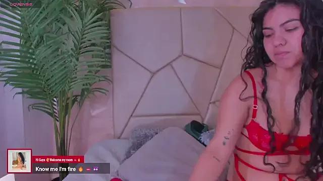 LunaRiddle from StripChat is Freechat