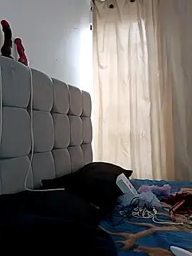 Lunatemptress4 from StripChat is Freechat