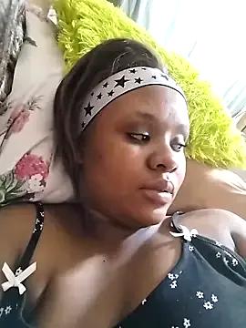 LUNAx02 from StripChat is Freechat