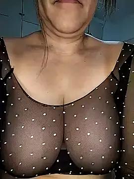 Lunita86 from StripChat is Freechat