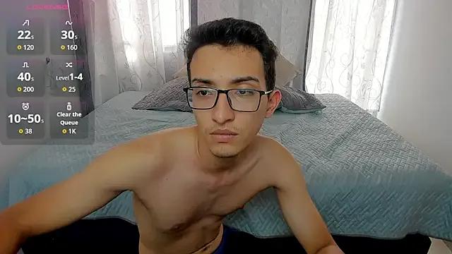 lustduo1 from StripChat is Freechat