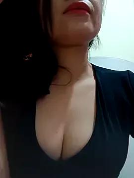 Lyly_sexy2k from StripChat