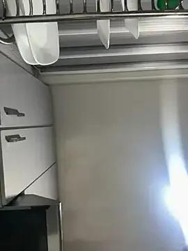 Lynn9000 from StripChat