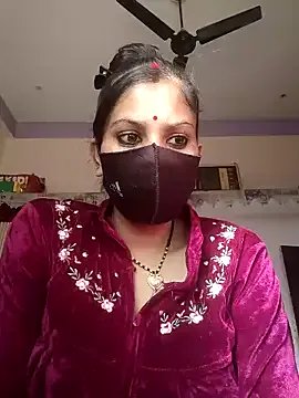 Maahi-Queen on StripChat 