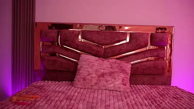 maddie_ross_ from StripChat is Freechat