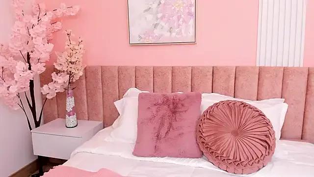 MaddieBelrose from StripChat is Freechat