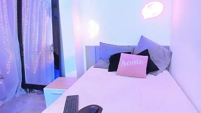 Majo_Bellerose from StripChat is Freechat