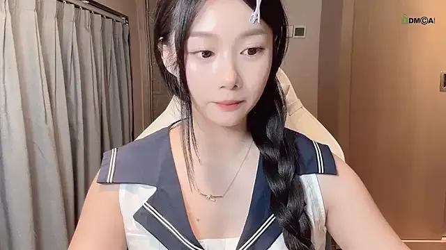 Makinghappymyself_ from StripChat is Freechat