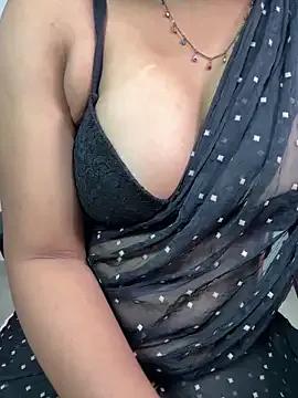 Malluvibez from StripChat