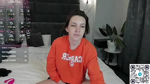 MalvinaDream from StripChat is Freechat