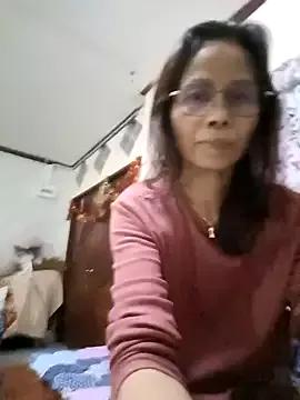 Mama_Eva from StripChat