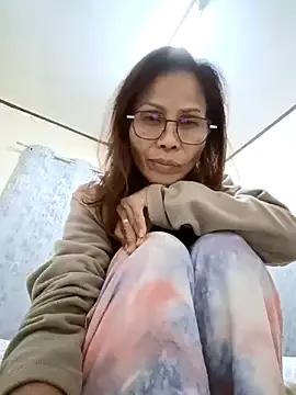 Mama_Eva from StripChat