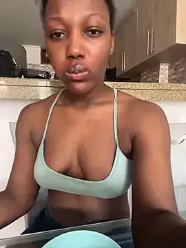 Manlykellya_ from StripChat is Freechat