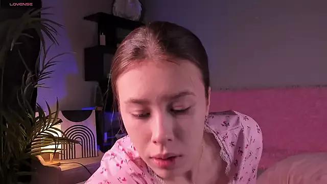 Mara_foulk from StripChat is Freechat
