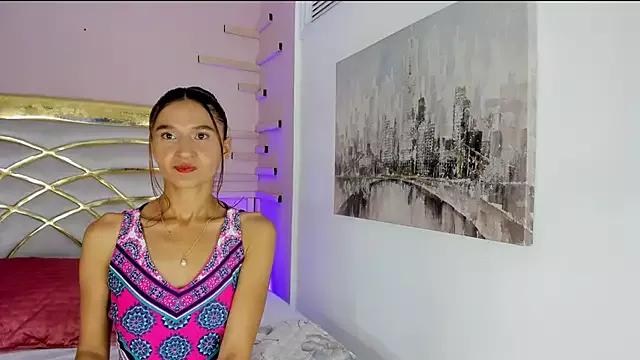 maraiah_petit from StripChat is Freechat