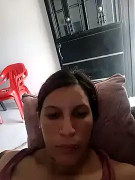 Mariana08andDiego from StripChat is Freechat