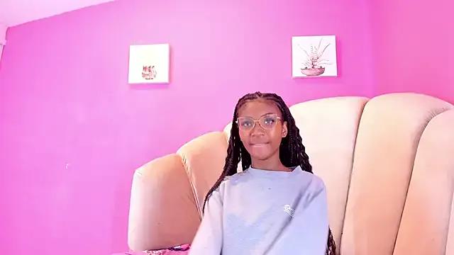 MarianRosse from StripChat is Freechat