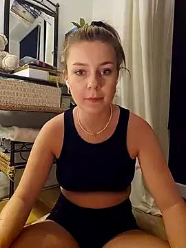 MaribelRiver from StripChat is Freechat