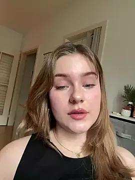 MaribelRiver from StripChat is Freechat