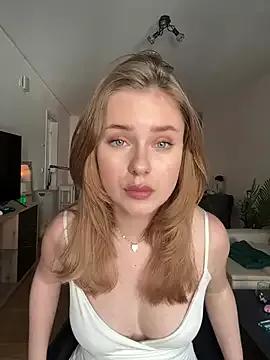 MaribelRiver from StripChat is Freechat